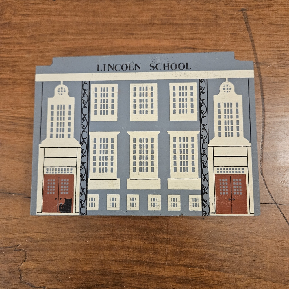Vintage Cat's Meow Village Lincoln School 1988 Signed Faline Wood Shelf Sitter‎